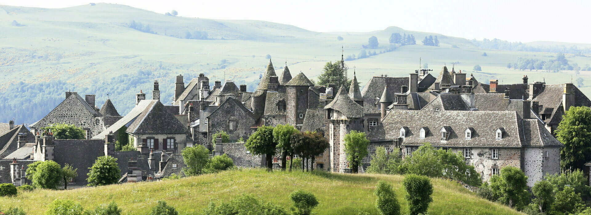 Mairie de SALERS - Cantal ~ Ville de Salers 