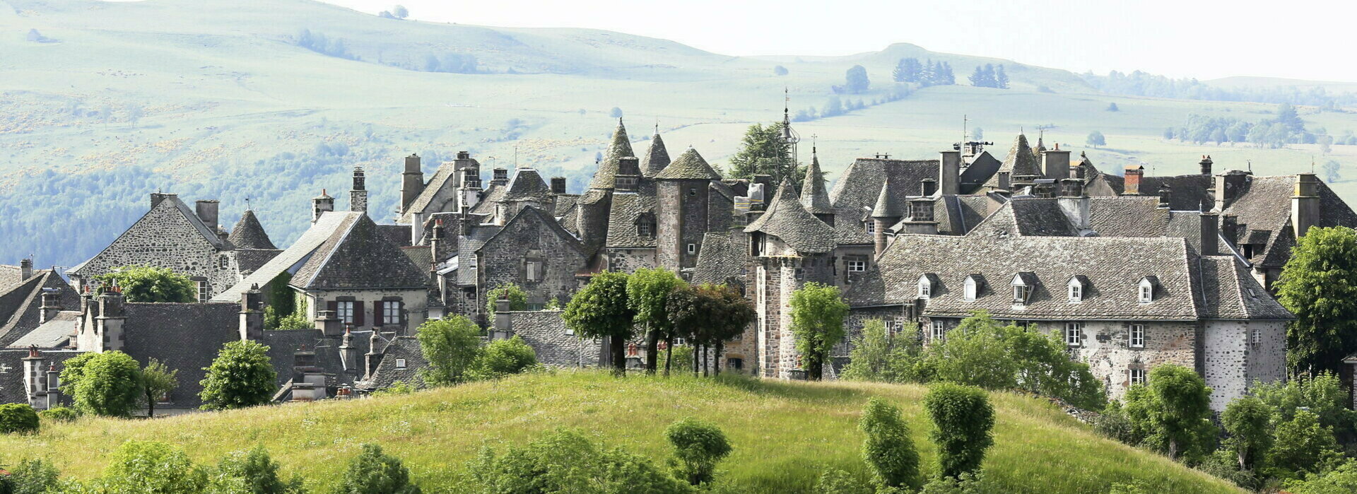 Mairie de SALERS - Cantal ~ Ville de Salers 