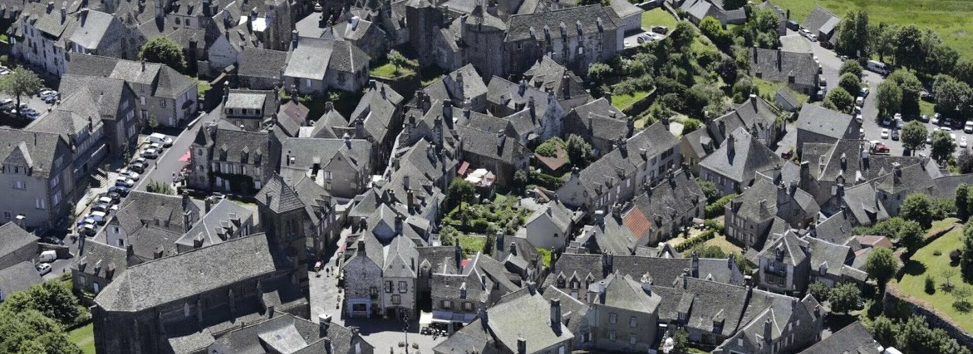 Mairie de SALERS - Cantal ~ Ville de Salers 