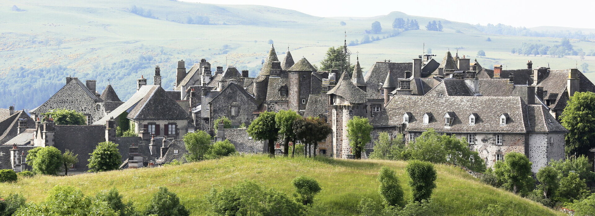 Mairie de SALERS - Cantal ~ Ville de Salers 