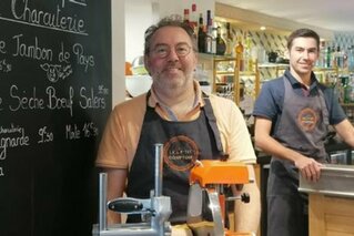 UNE NOUVELLE BRASSERIE BAR ET EPICERIE