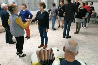 LE GROUPE FOLKLORIQUE LA SAGRANIERE RECHERCHE DES DANSEURS