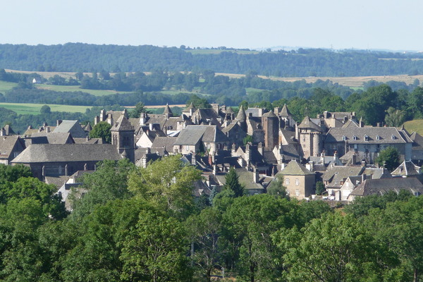 Salers, vue de la Montagnoune