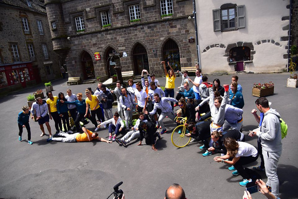 Salers, Université des Etoiles du Sport 2016 sur la Place Tyssandier d