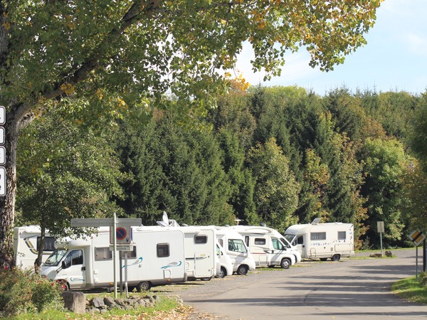 Stationnement des camping-cars sur la rocade Charles Maigne