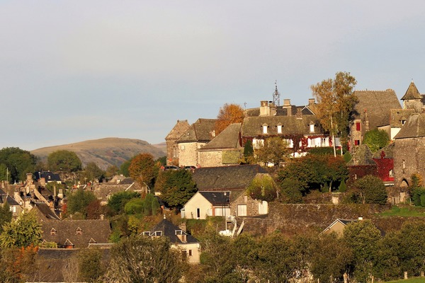 Salers, vue du Foirail (Laporte M-L)