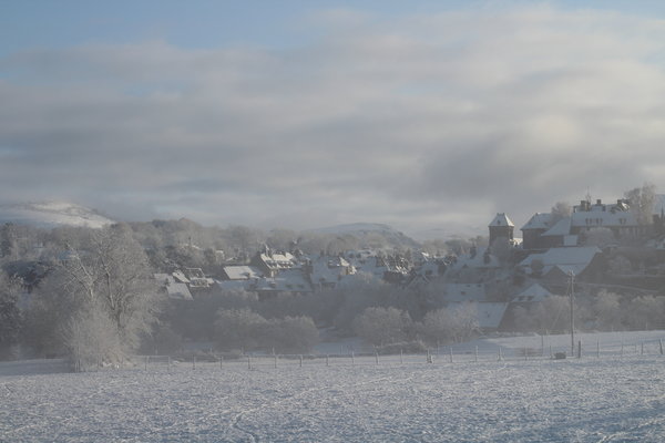 Salers, brume hivernale (Laporte M-L)