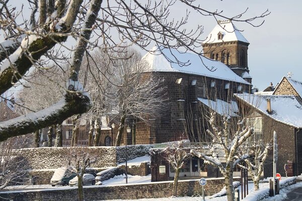 Salers, Eglise St-Mathieu (Laporte M-Laure)