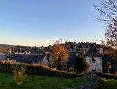 Salers, vue de l'emplacement du château féodal