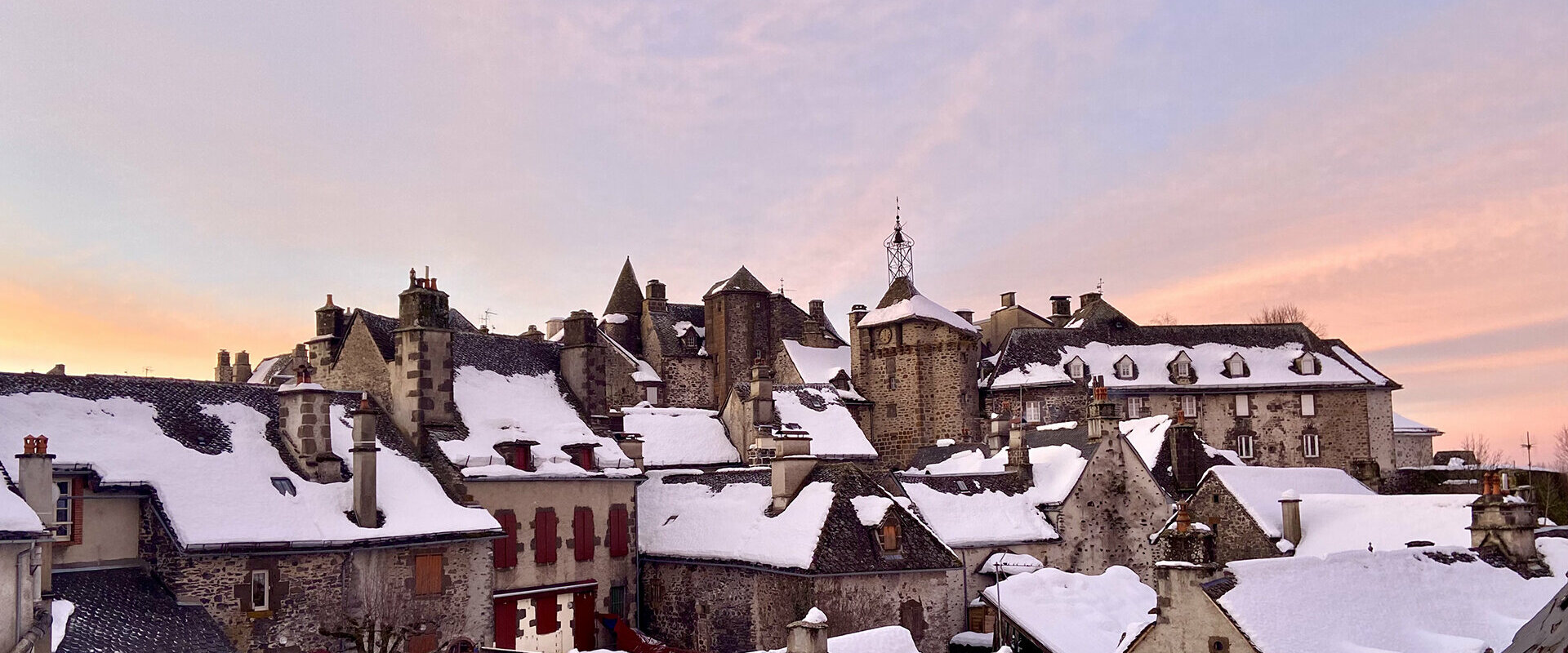 Mairie de SALERS - Cantal ~ Ville de Salers 